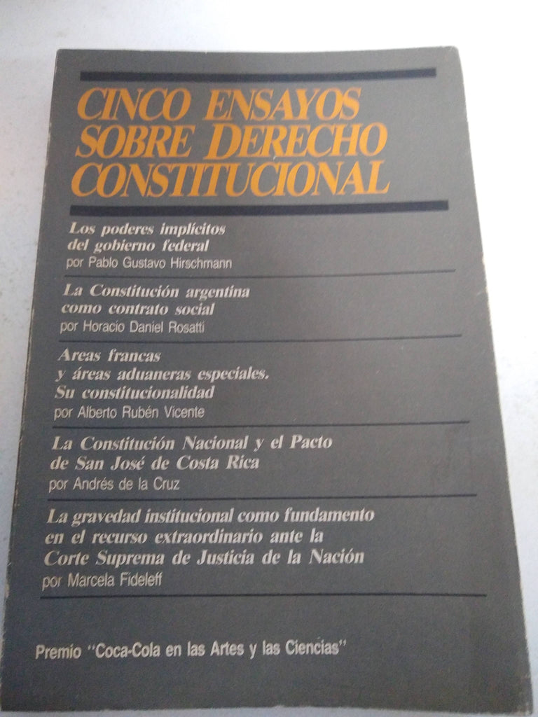 Cinco ensayos sobre derecho constitucional