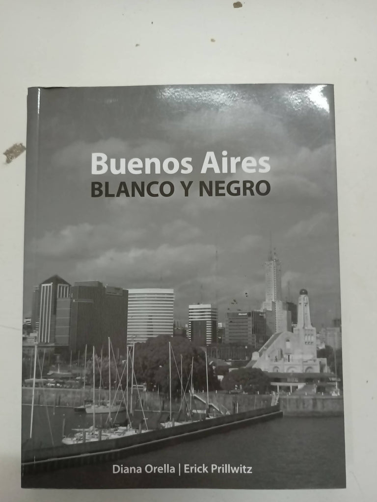 Buenos Aires, Blanco y Negro