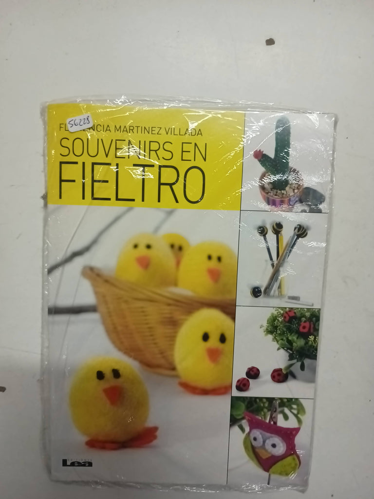 Souvenirs En Fieltro