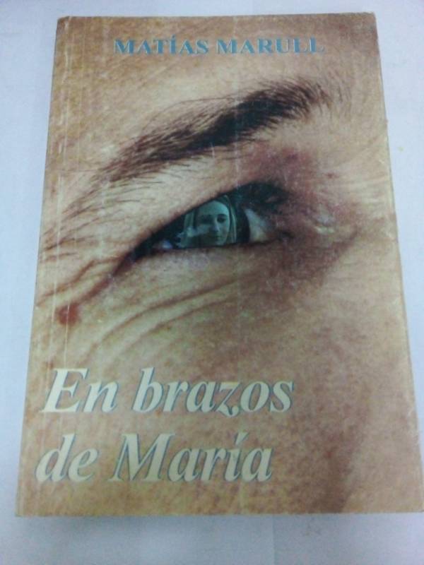 En brazos de María